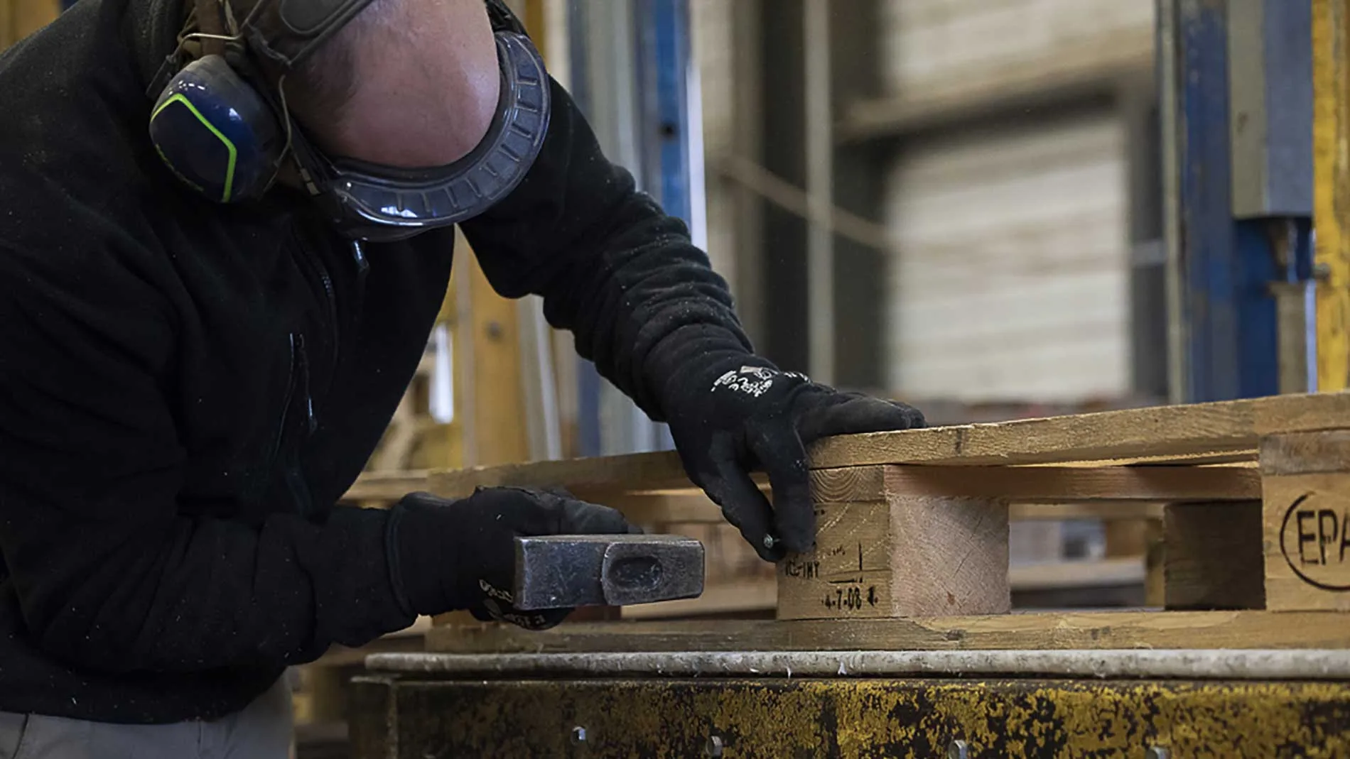 Vente de palettes bois neuves et recyclées