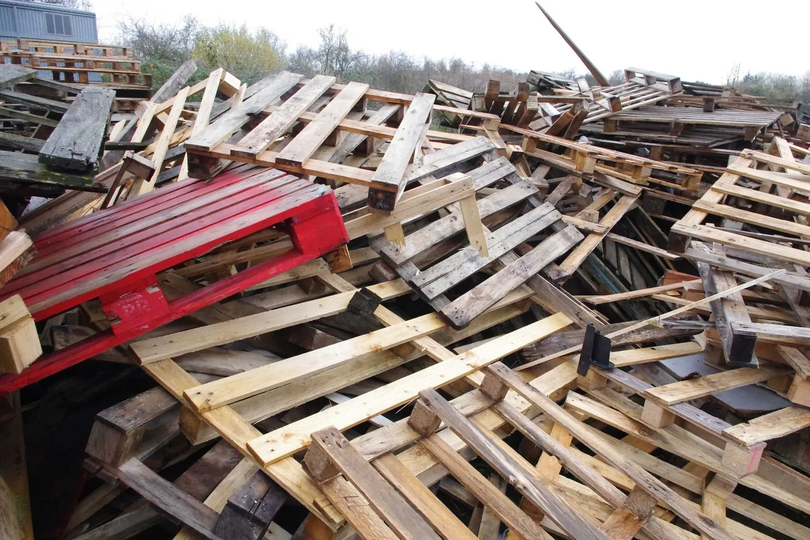 Entretien d’un parc de palettes bois
